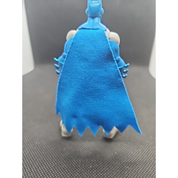 Mattel DC Comics Batman Action Figure with Cape  Ultimate Collectors Blue Grey - Picture 4 of 7